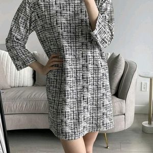 Black & White/Cream Oak + Fort Dress